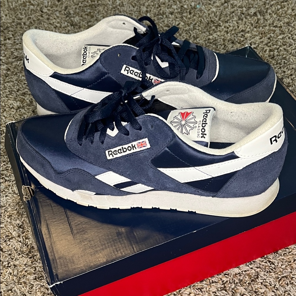 Reebok Classic Men's Blue and White Sneakers